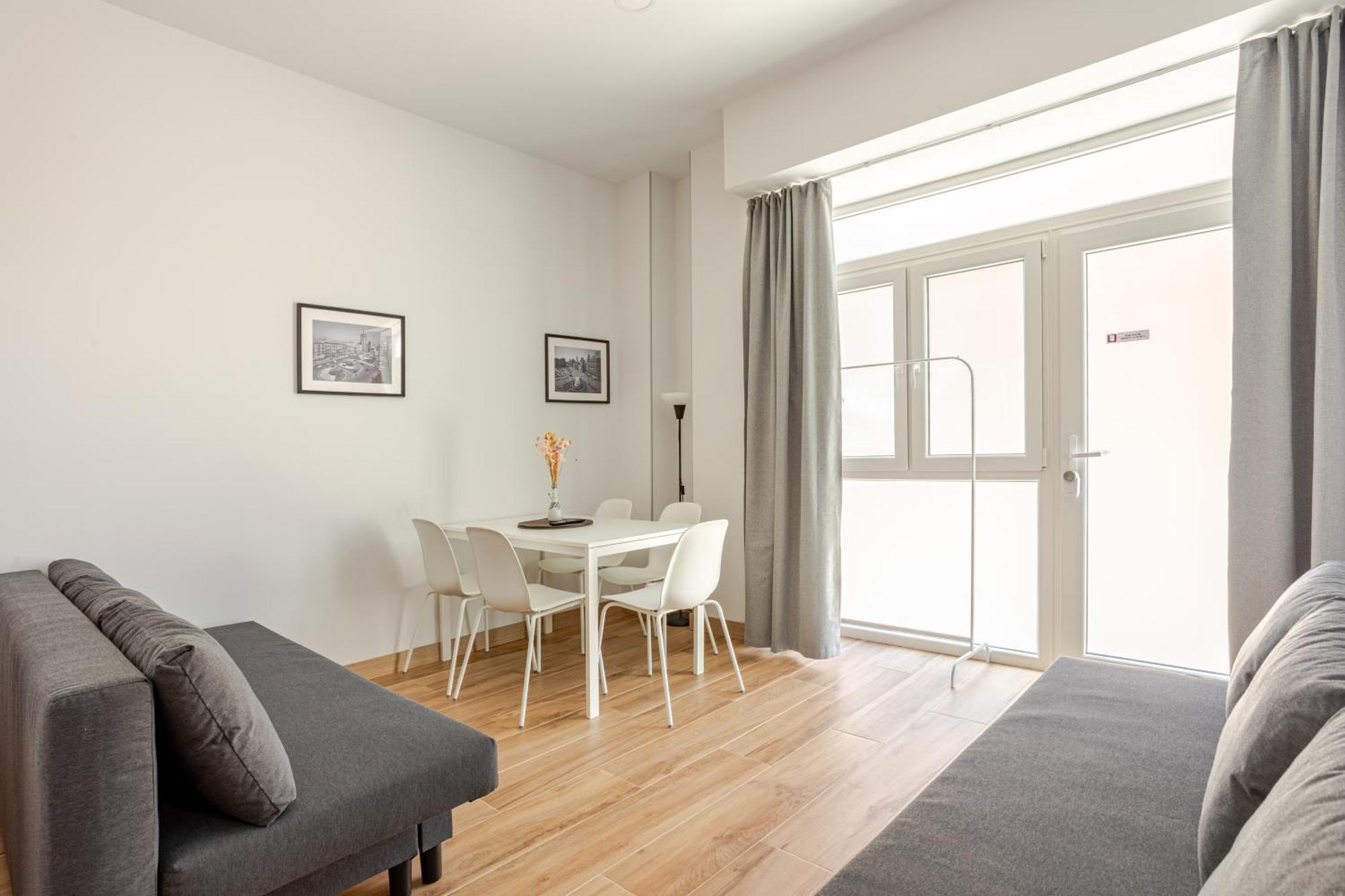 Nuevo Apartamentos Costa Del Alma บาเลนเซีย ภายนอก รูปภาพ